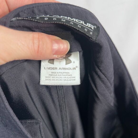 Under Armour Performance Black Golf Mini Skirt Side Zip Front Slits Size 8 MD - Picture 11 of 12